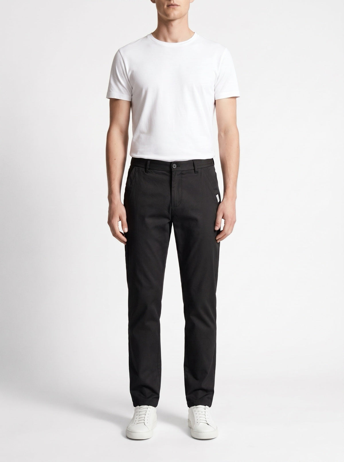 Slim-Fit-Hose aus reiner Baumwolle — Schwarz