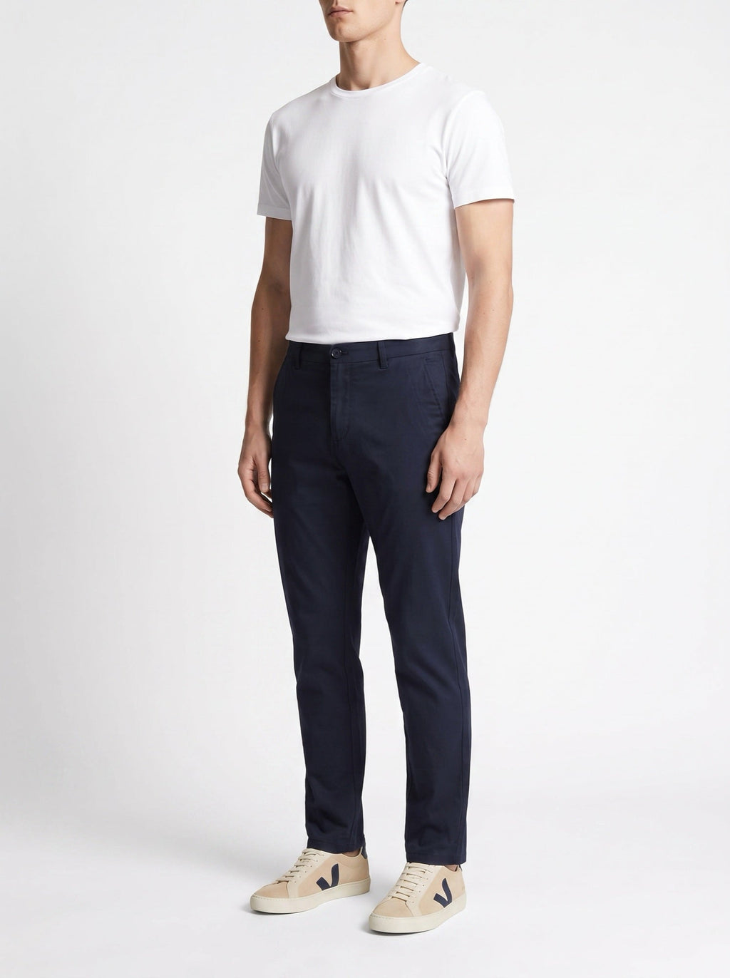 Marineblaue Chinohose mit geradem Schnitt