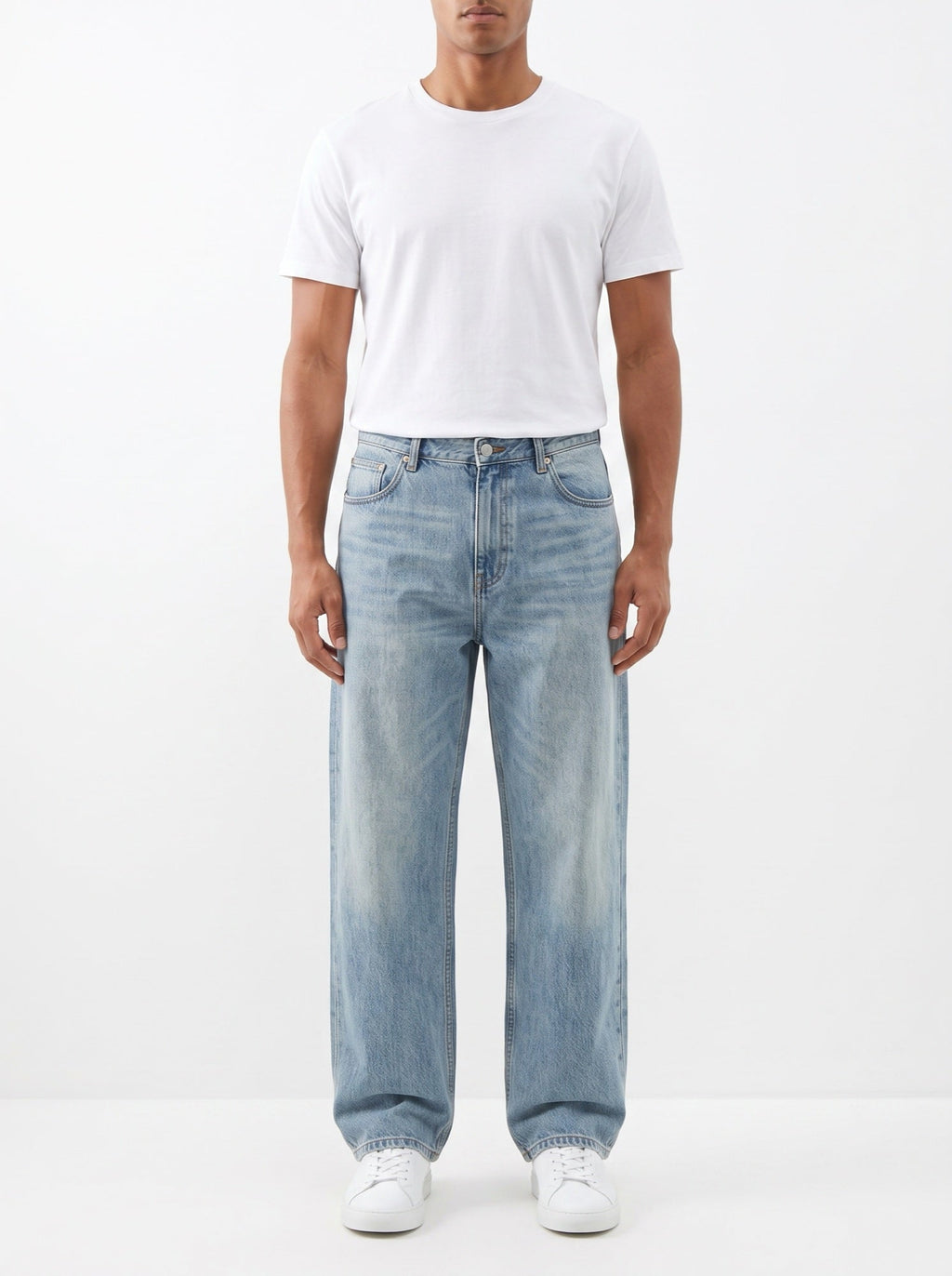 Locker geschnittene Jeans aus gewaschenem Denim
