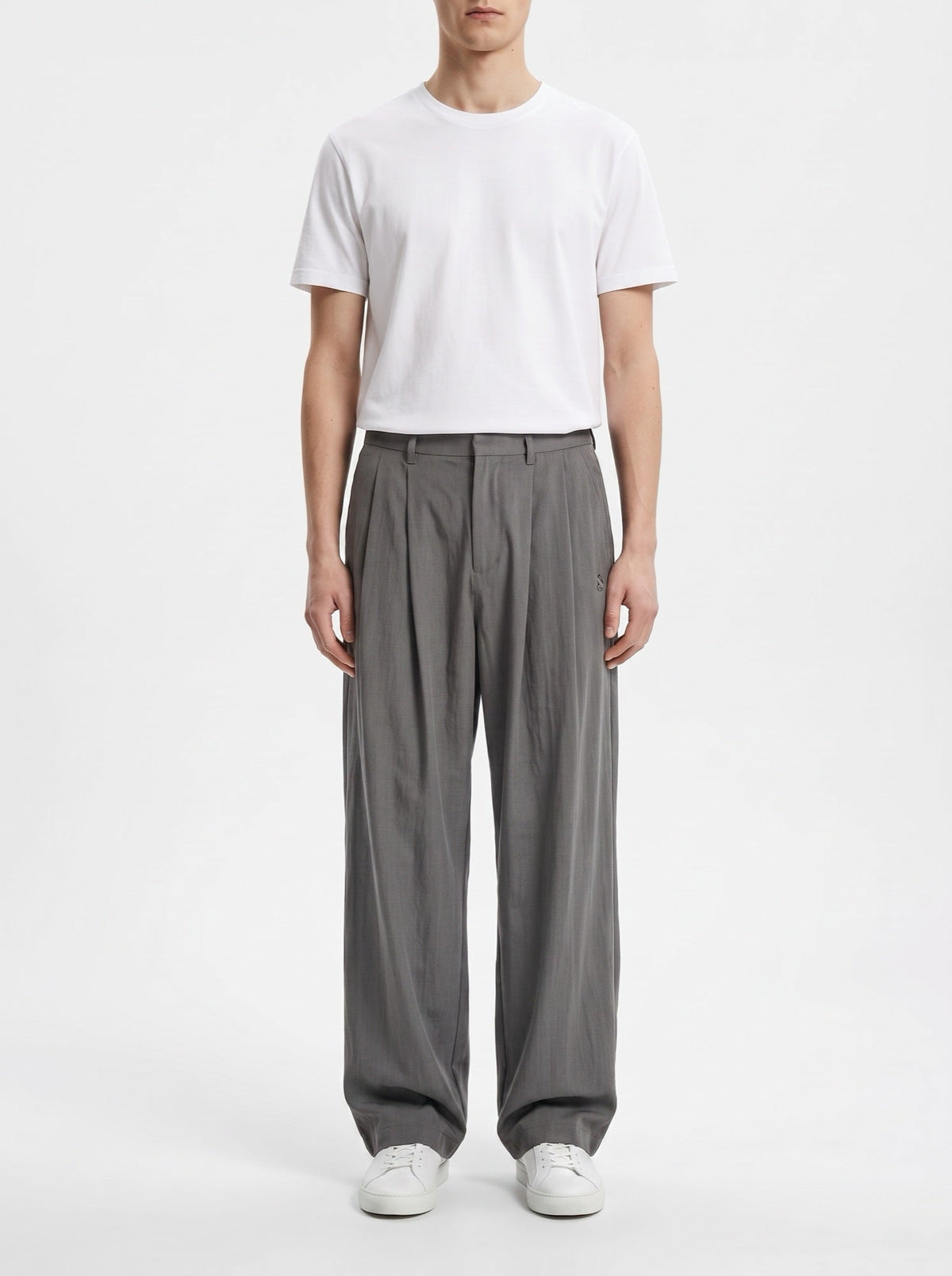 Entspannte bestickte Hose mit weitem Bein — Grau