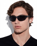 Remy Sonnenbrille — Schwarz — getragen